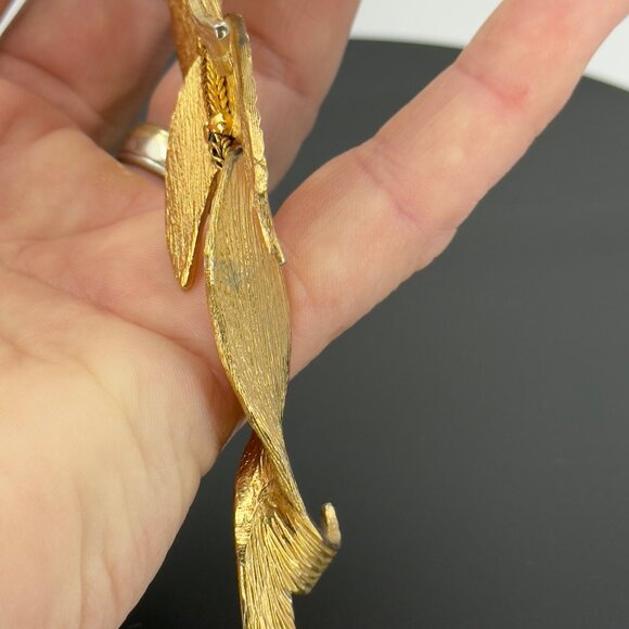 Vintage Napier Gold Tone Articulated Fish Green Rhinestone Eye Pendant - Picture 13 of 16